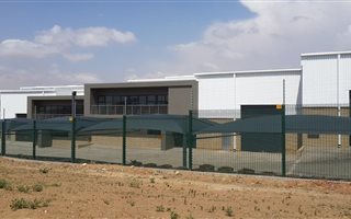 1080 m² Industrial space in Westlake