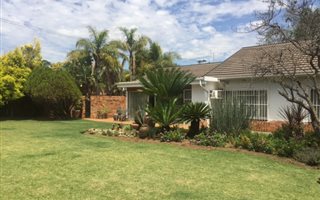 3 Bedroom House in Menlo Park