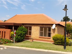 2 Bed Townhouse in Willow Park Manor