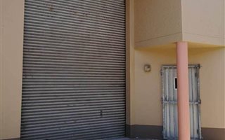 240 m² Commercial space in Briardene
