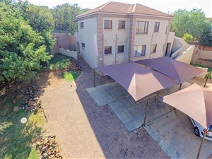 3 Bed Townhouse in Bassonia