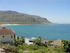 590 m² Land available in Fish Hoek