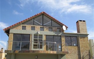 4 Bedroom Townhouse in Seemeeu Park