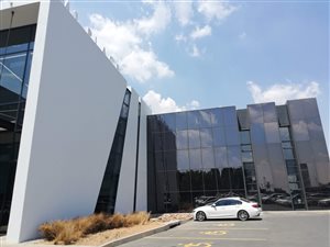 1661 m² Commercial space in Eastgate