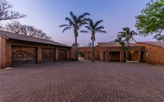 1000 m² Farm in Ruimsig