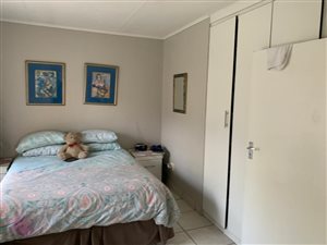 3 Bed Simplex in Die Hoewes