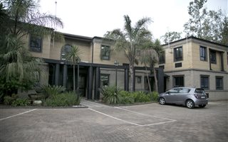 1532 m² Office Space in Kleinfontein