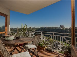 2 Bed Apartment in South End