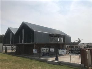 558 m² Retail Space in Lorraine