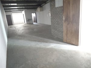 100 m² Commercial space in Sea Cow Lake