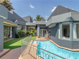 3 Bed House in The Gardens
