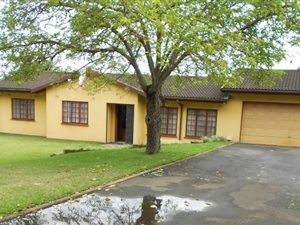 3 Bedroom House in Manors