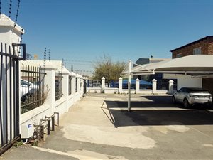 1200 m² Industrial space in Spartan