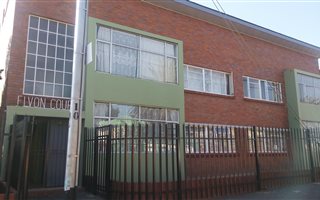2 Bedroom Apartment in Rosettenville
