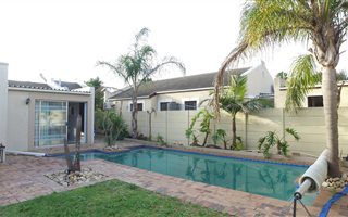 3 Bedroom House in Plattekloof Glen