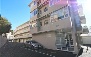 2 Bedroom Apartment in Gardens