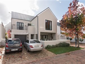 3 Bed House in Capolavoro Estate