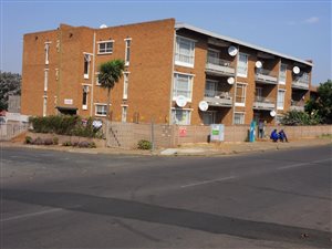 2 Bed Townhouse in Alberton