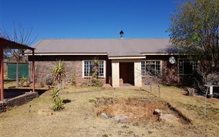 4 Bedroom House in Dibeng