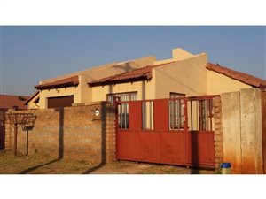 3 Bed House in Vosloorus