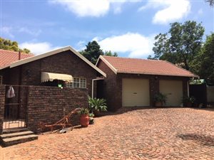 3 Bed House in Rooihuiskraal