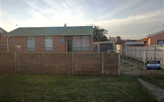 3 Bedroom House in Young Park