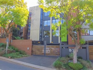 6 Bedroom House in Lukasrand