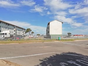 3 Bed Apartment in Algoa Park