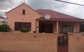 3 Bedroom House in Troyeville