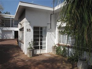 2 Bed Apartment in Fontainebleau