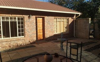 2 Bedroom Townhouse in Naval Hill