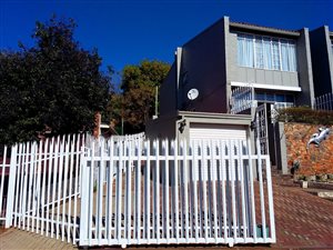 2 Bed Apartment in Florida Hills
