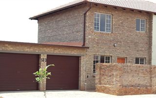 3 Bedroom Duplex in Annlin