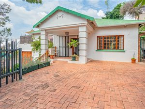 3 Bed House in Westdene