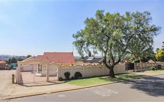 3 Bedroom House in Elandspark