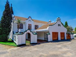 3 Bed Townhouse in Florida Park