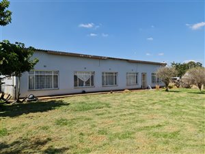 1.6 ha Farm in Randfontein