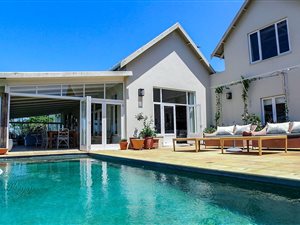 5 Bed House in White River