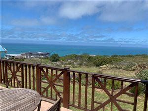 2 Bed Townhouse in Pinnacle Point Golf Estate
