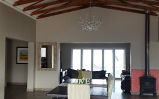 4 Bedroom House in Bankenveld