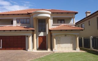 4 Bedroom House in Westlake Estate