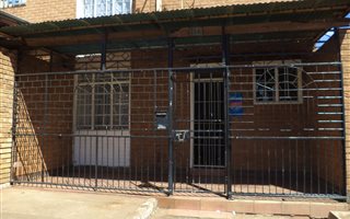 3 Bedroom Duplex in Eldorado Park