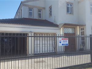 4 Bed House in Mitchells Plain