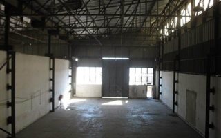 700 m² Industrial space in Lea Glen
