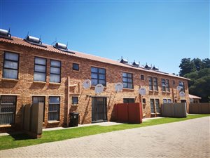 2 Bed Apartment in Grobler Park