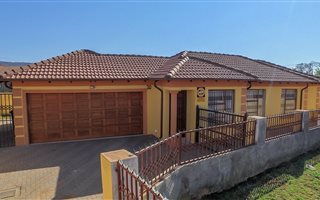 3 Bedroom House in Elandspoort