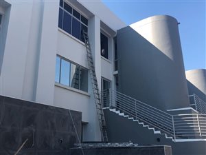 2340 m² Commercial space in Melrose
