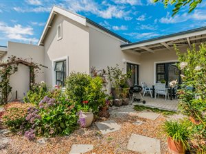 2 Bed House in Keurboomstrand