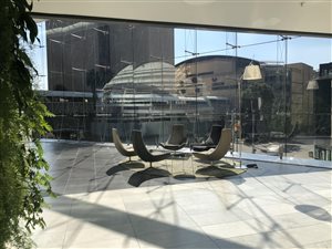 537 m² Commercial space in Sandhurst