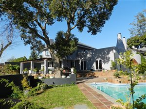 4 Bed House in Bishopscourt